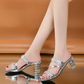 Sandales pour femmes à talon carré et ornements en strass