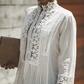 Haut patchwork blanc pour femme avec motif floral et dentelle