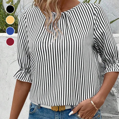 Haut rayé chic avec des boutons au dos