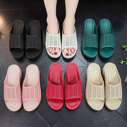 Chaussons compensés tendance et antidérapants pour femmes
