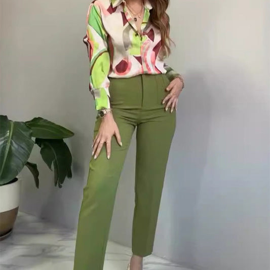 Ensemble 2 pièces chemise imprimée et pantalon à boutons pour femme