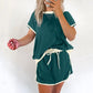 Ensemble deux pièces tendance composé d'un haut à manches courtes et d'un short avec un design à blocs de couleurs pour femmes