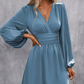 Robe portefeuille tendance pour femme avec col en V, taille empire et manches lanternes