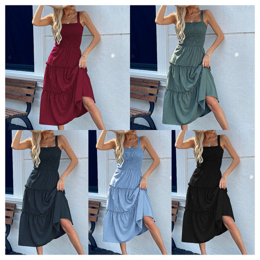 Robe smockée sans manches pour femme avec ourlet à volants étagés