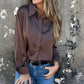 Chemise élégante en satin à manches longues