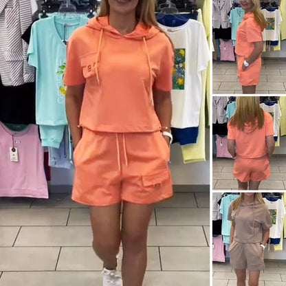 Ensemble avec sweat à capuche manches courtes et bas pour femme
