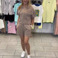 Ensemble avec sweat à capuche manches courtes et bas pour femme